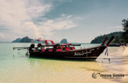 Schnorcheln im Paradies - Krabi Thailand - Longtailboot vor Koh Ngai - movelimits.de